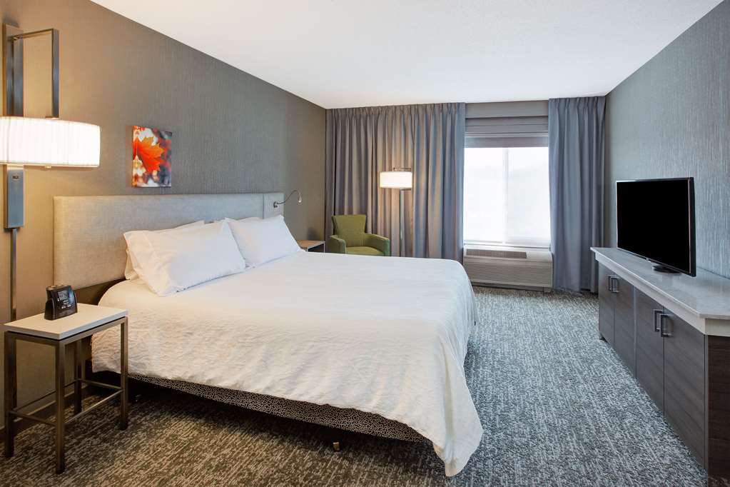 Фото Hilton Garden Inn Chesterton
