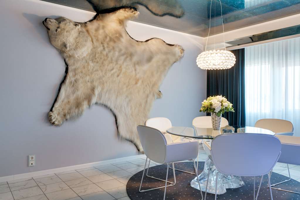 Фото Radisson Blu Plaza Hotel, Oslo