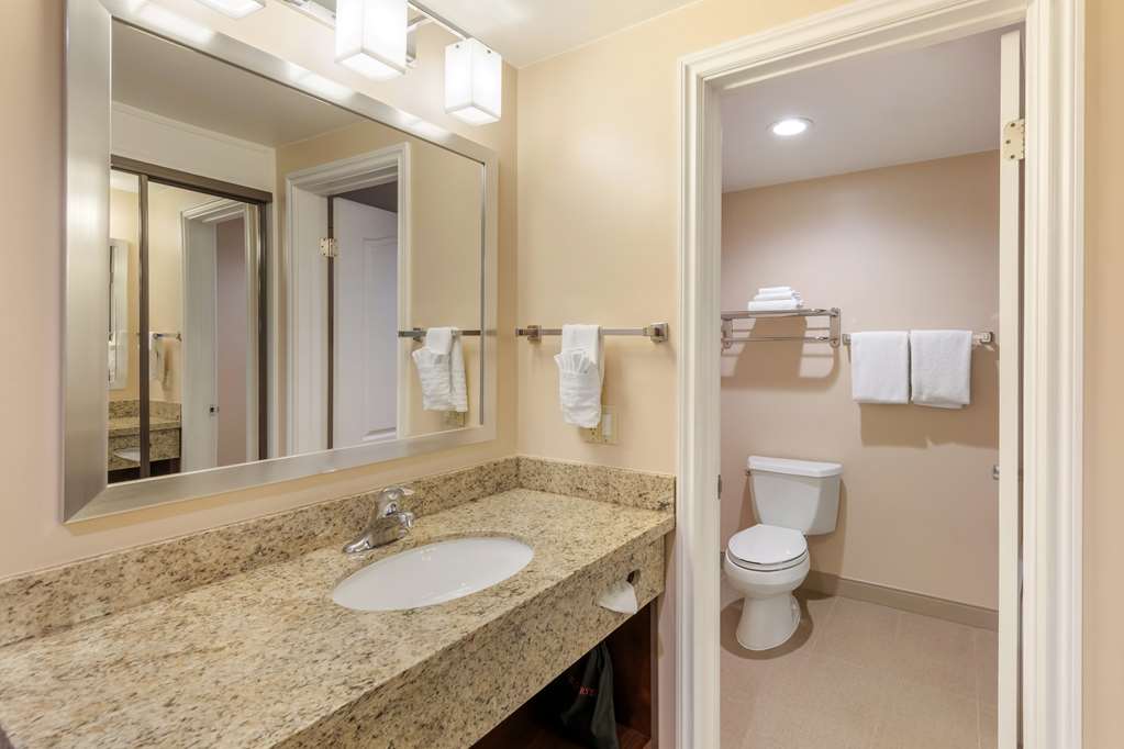 Фото Best Western Plus West Covina Inn