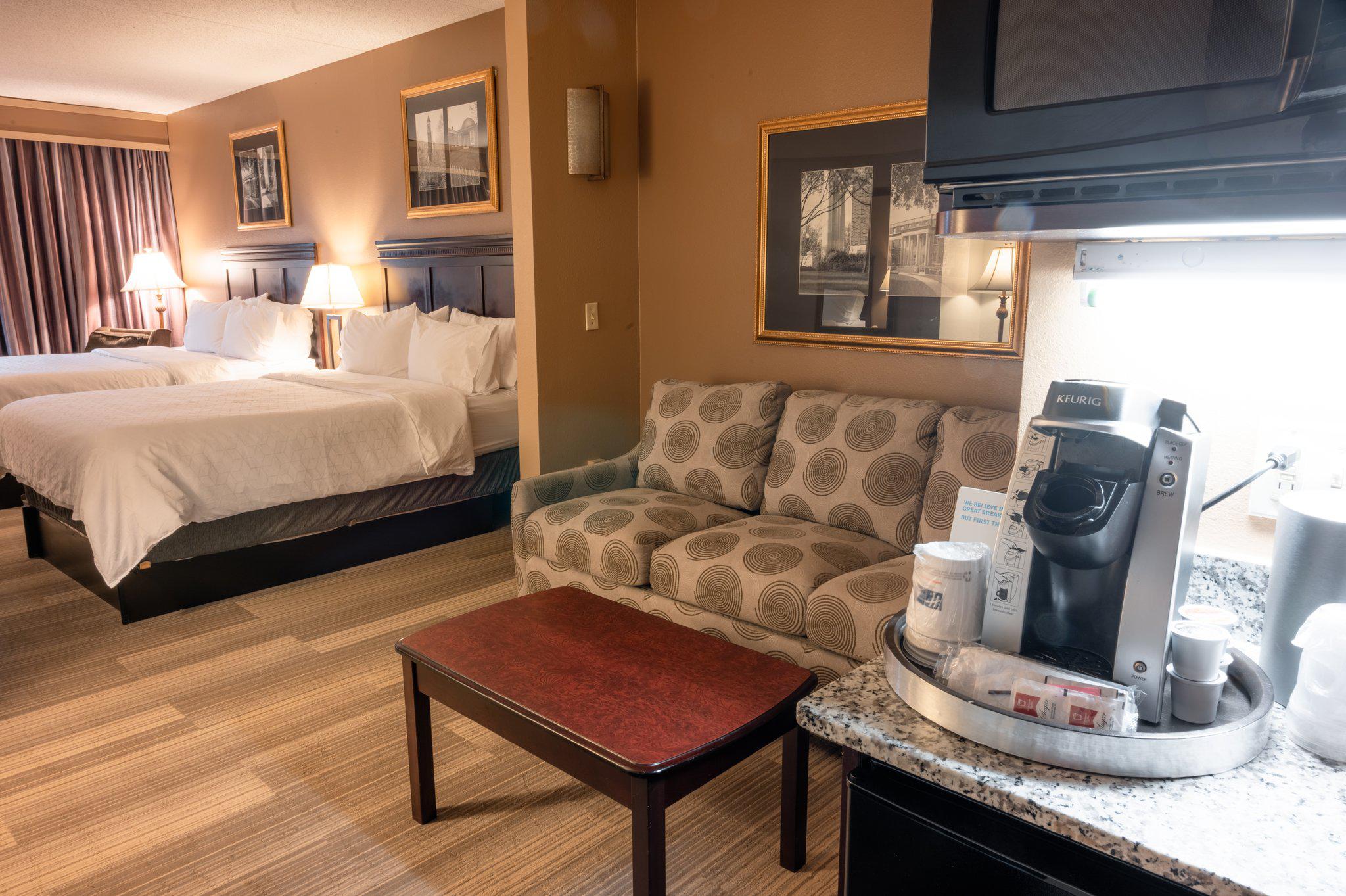 Фото Holiday Inn Express & Suites Tuscaloosa-University, an Ihg Hotel