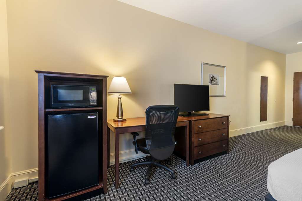 Фото Best Western Plus Brunswick Bath