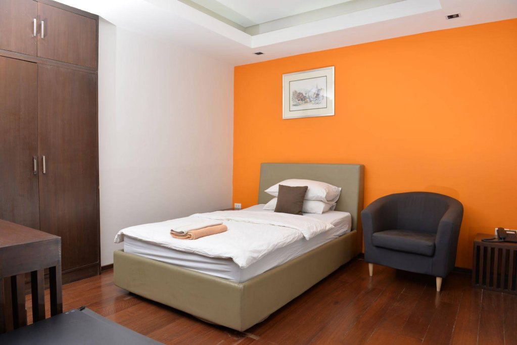 Фото Bang Pa-in Place