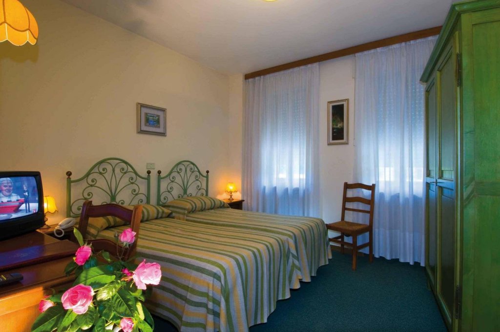 Фото Hotel Bisesti