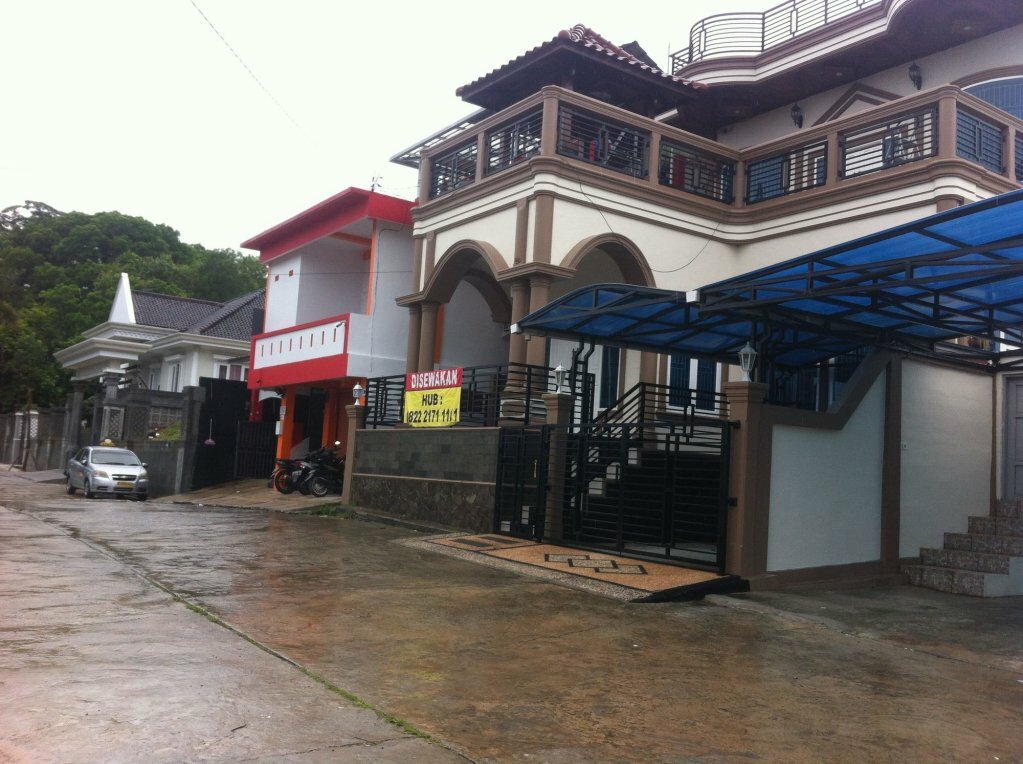 Hotel Emweka Guest House n Pavillion, Balikpapan, photo