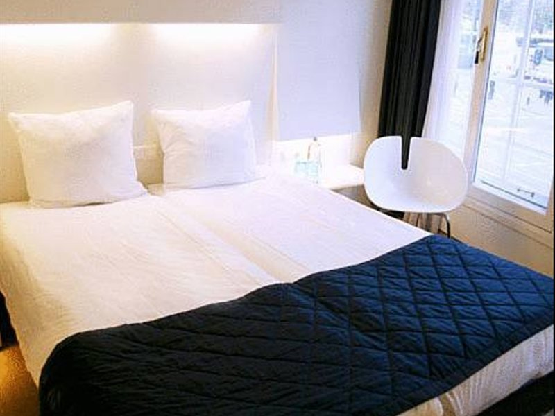 Фото Ibis Styles Amsterdam Central Station