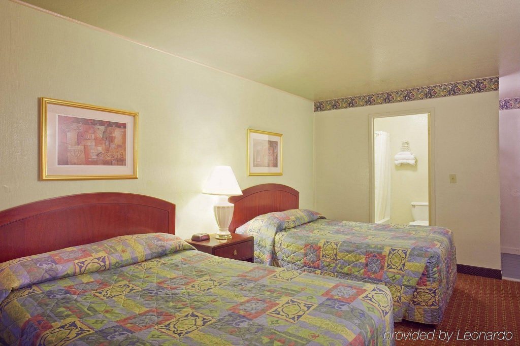 Фото Americas Best Value Inn Richmond San Francisco
