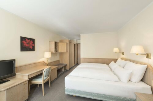 Гостиница Scotty + Paul Hotel Deggendorf в Деггендорфе