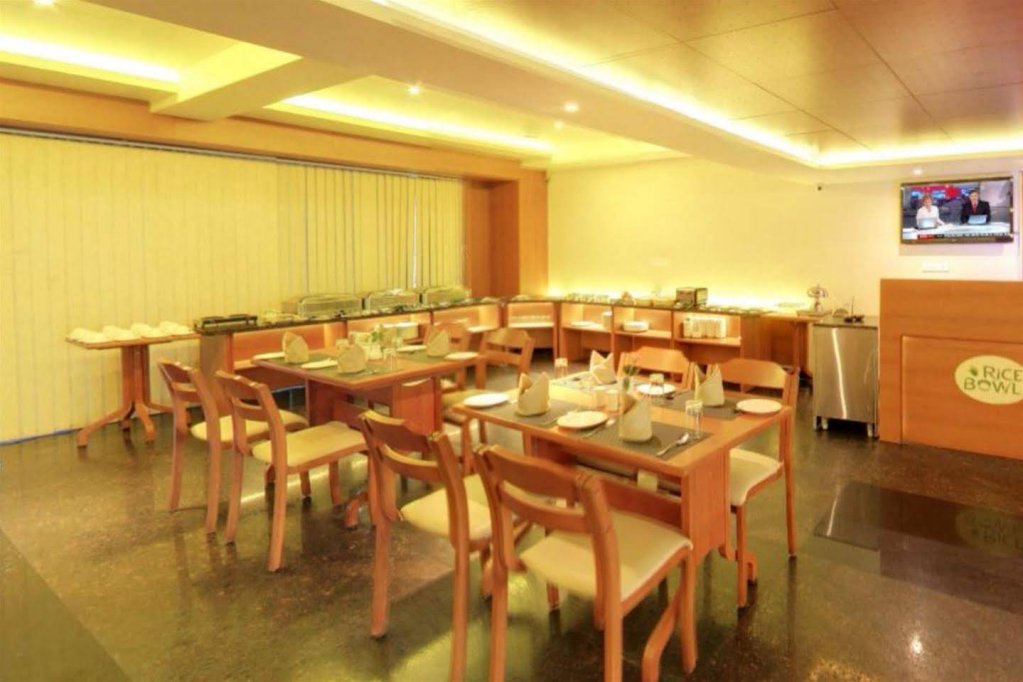 Фото Green View Clarks Inn