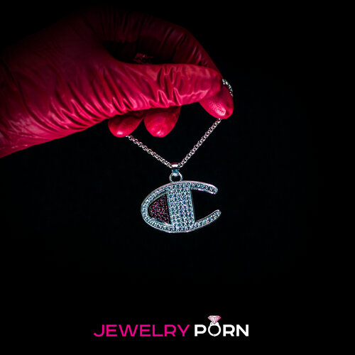 Шабдалы кеуделерінің арасындағы жыныстық қатынас