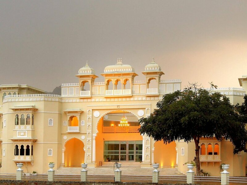 Гостиница Shouryagarh Resort & SPA в Удайпуре