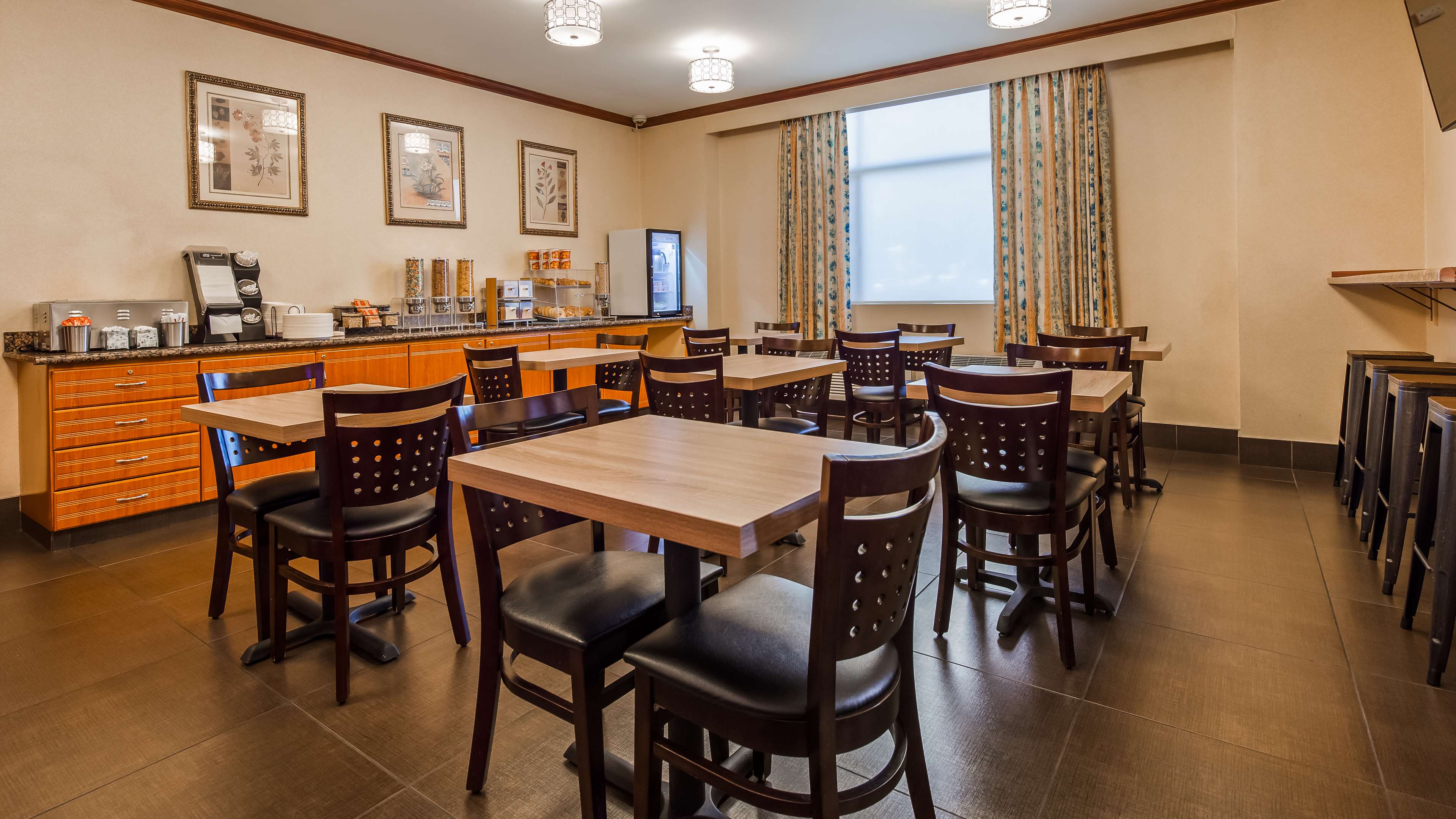 Фото Best Western Los Angeles Worldport Hotel