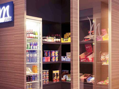 Внешний вид отеля Mercure Hotel Den Haag Central в Гааге, фото 1