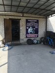У Андрея (Pyatigorskaya ulitsa, 141Б), tire service