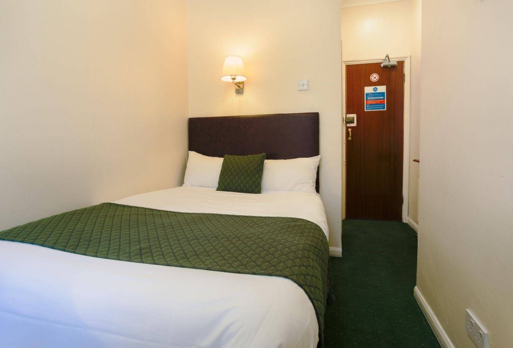 Фото London Town Hotel