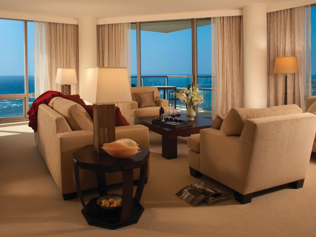 Фото Trump International Hotel Waikiki