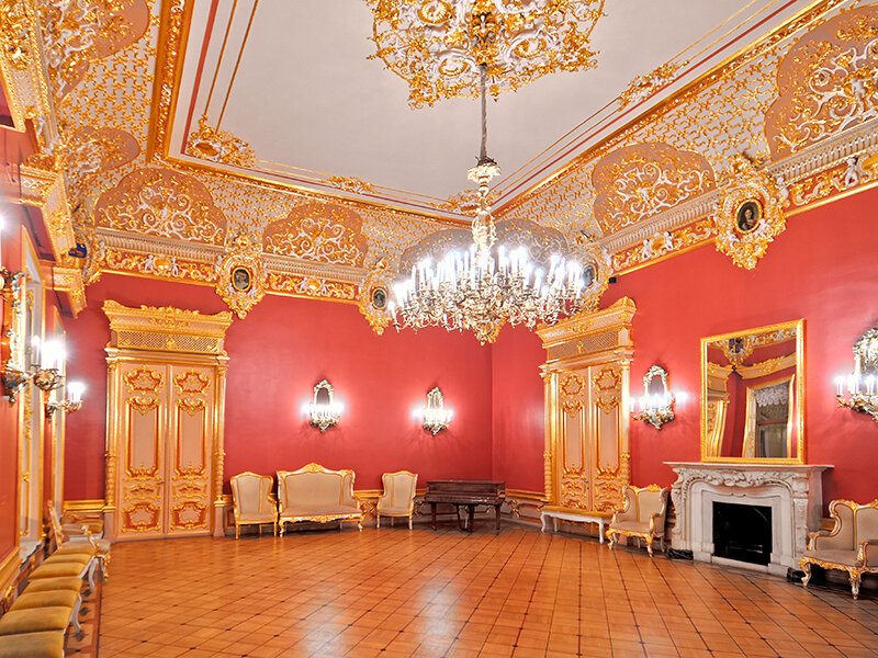 Стюардессаны жопаға түсіреді