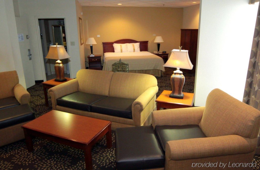 Фото Holiday Inn Charleston Riverview, an Ihg Hotel