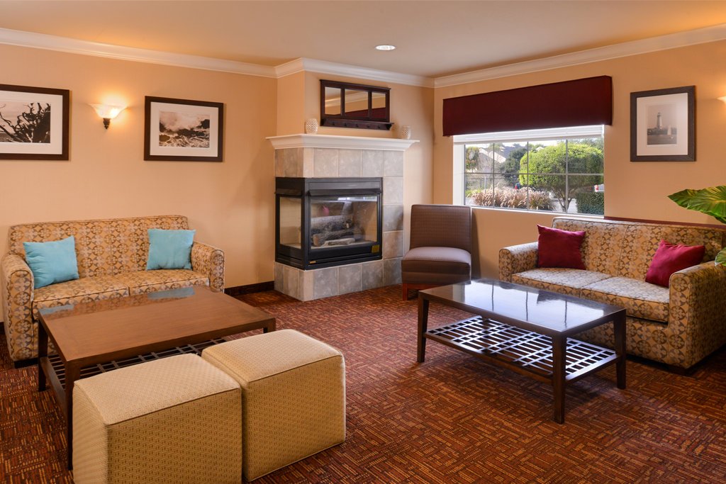 Фото Holiday Inn Express Suites Watsonville, an Ihg Hotel