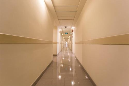 Фото Jinjiang Inn Wuhai Joy City