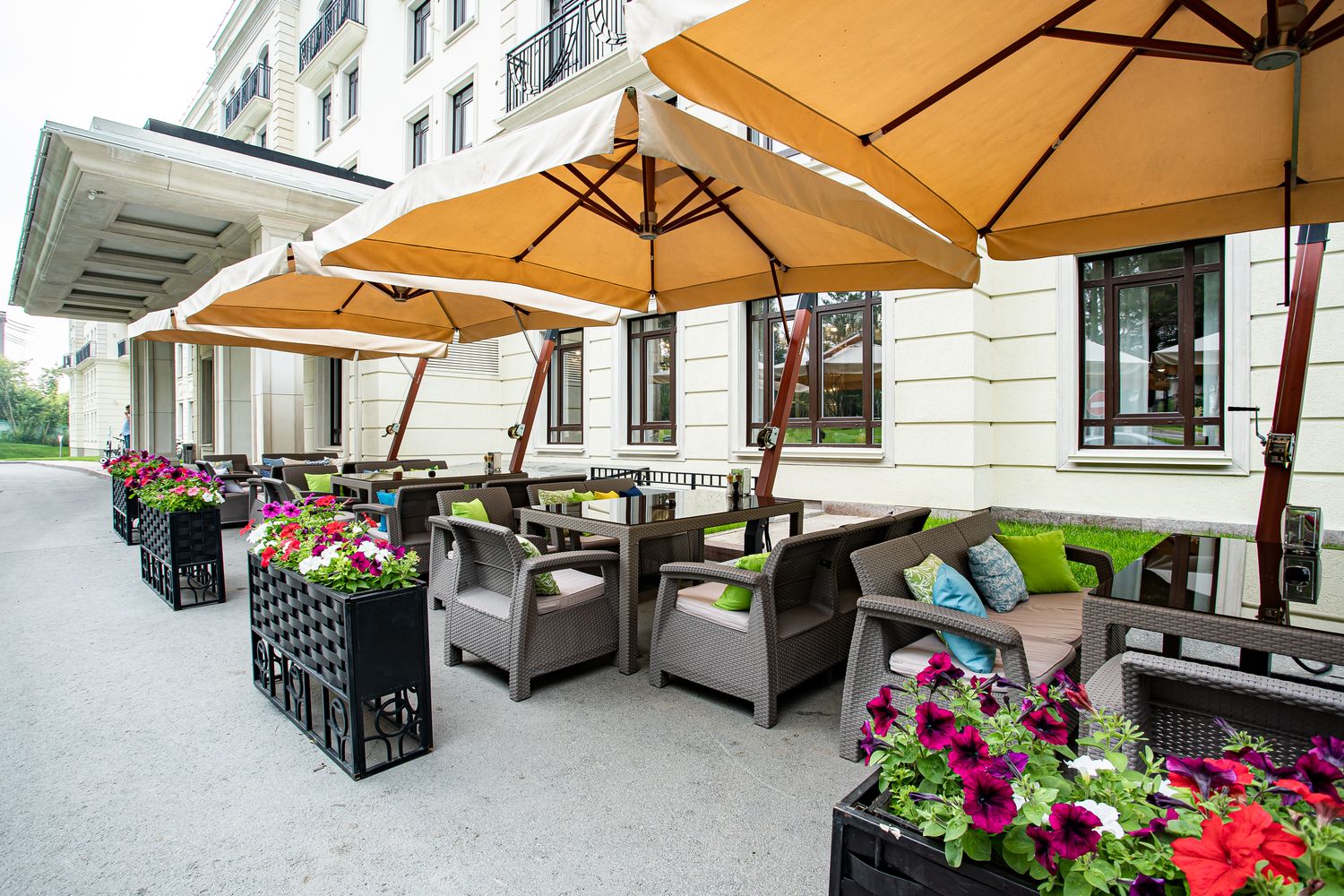 Фото Ramada Hotel & Suites by Wyndham Novosibirsk