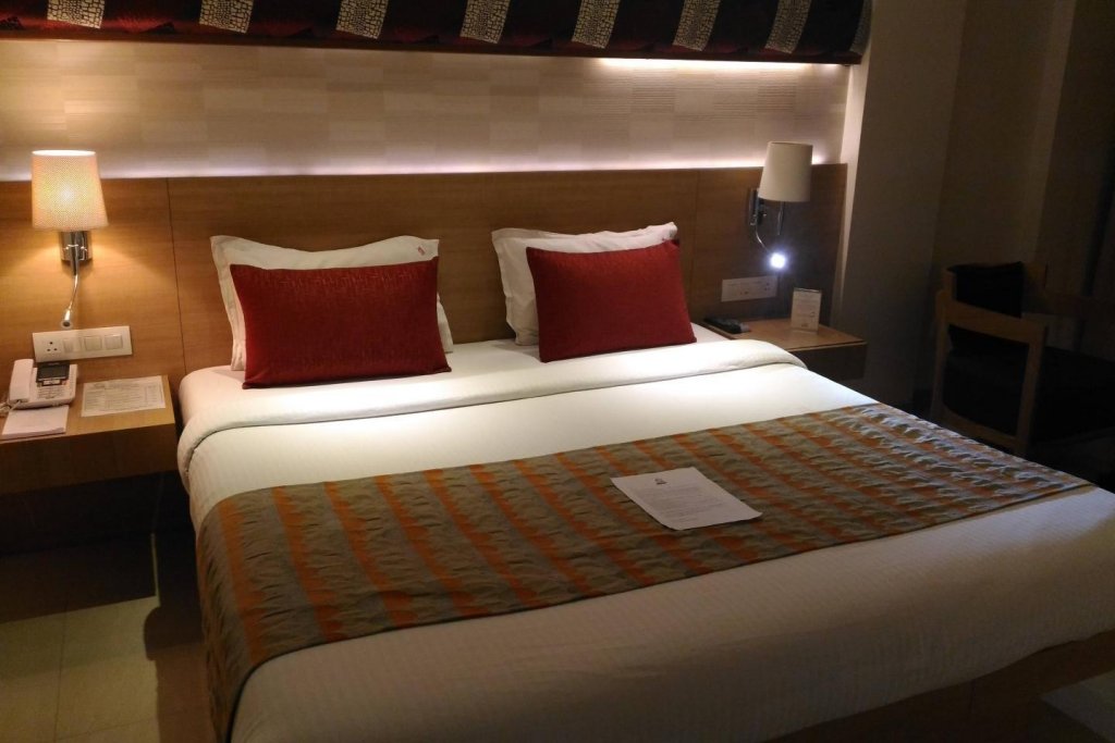 Фото The Ssk Solitaire Hotel & Banquets