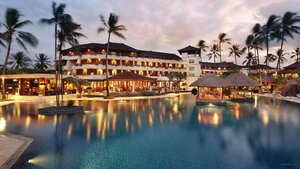 отель Nusa Dua Beach Hotel & SPA