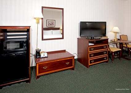 Фото Hampton Inn by Hilton Ottawa