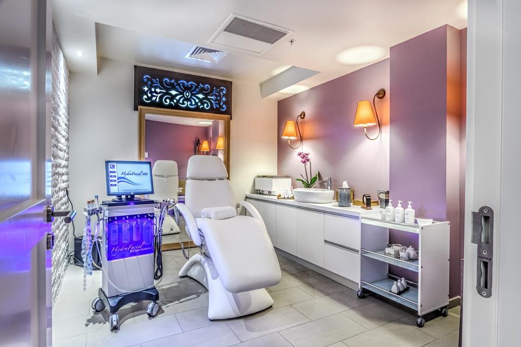 Фото Crowne Plaza Borjomi 