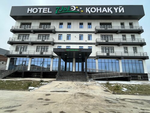 Трусикидегі қыздың эротикалық фотосуреттері