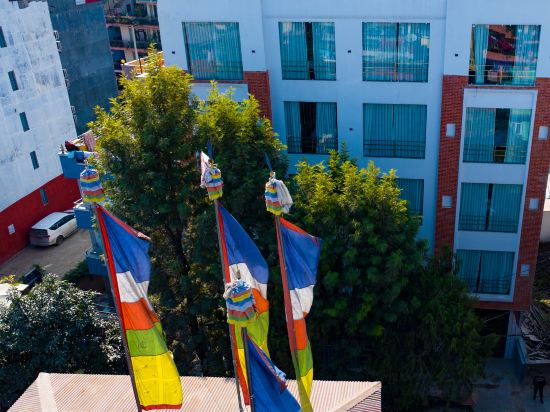 Фото отеля 2