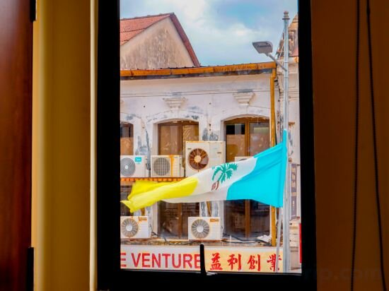 Фото Bishop Hotel