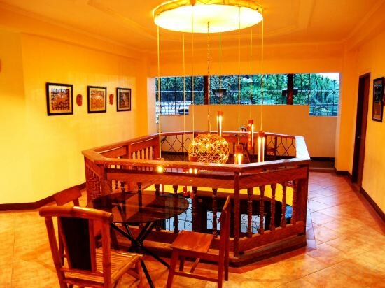 Фото Centro Mactan Suites