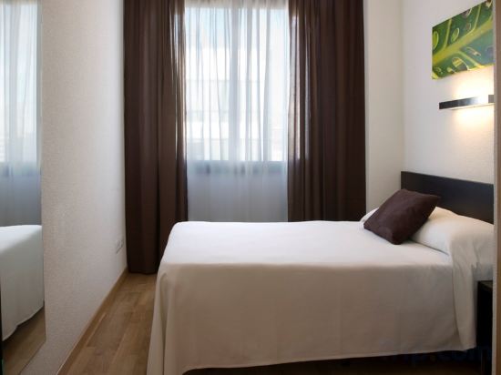 Фото Compostela Suites Madrid