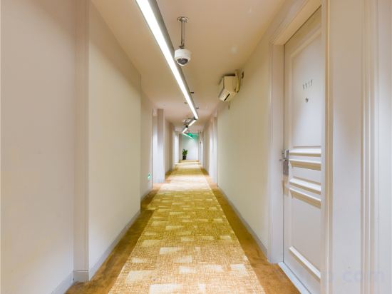 Фото Jinjiang Inn Select Shanghai Nanjing Road Pedestrian Street