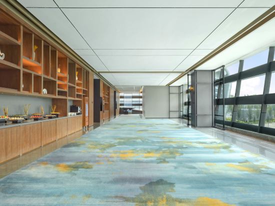 Фото Four Points by Sheraton Urumqi