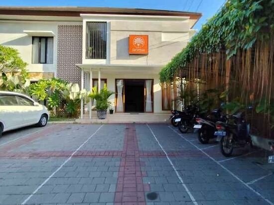 Hotel Urban Fendi's Tirtodipuran, Yogyakarta, photo