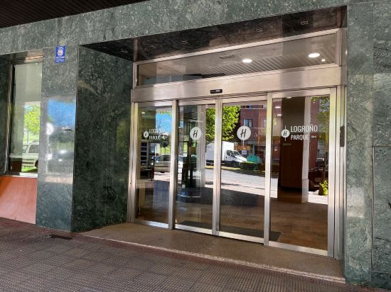 Фото Hotel Logroño Parque