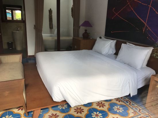 Фото Aqua Bali Villa