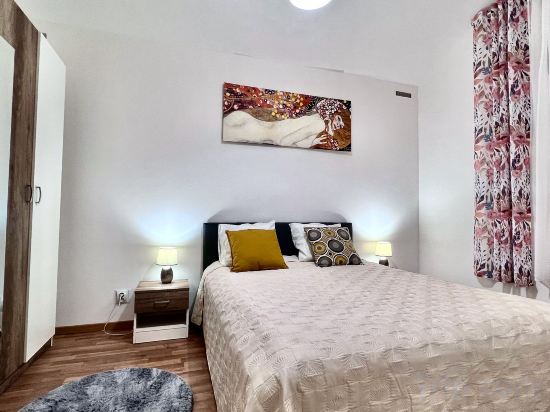 Фото Ground Floor Apartment