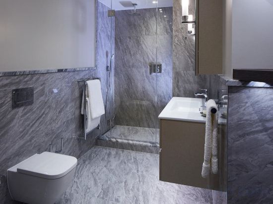 Фото Cheval Gloucester Park