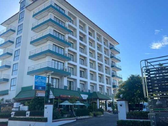 Фото Maneerote Hotel Surin