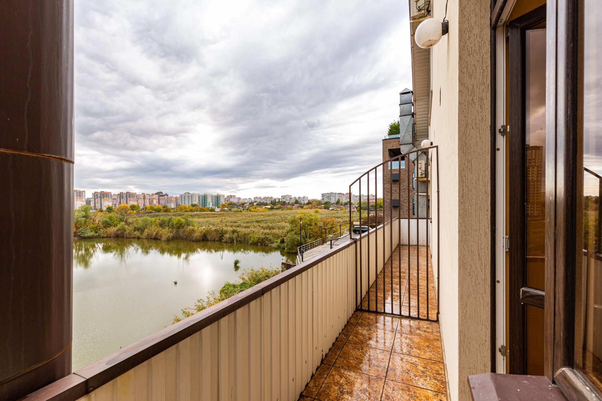 Фото У Озера