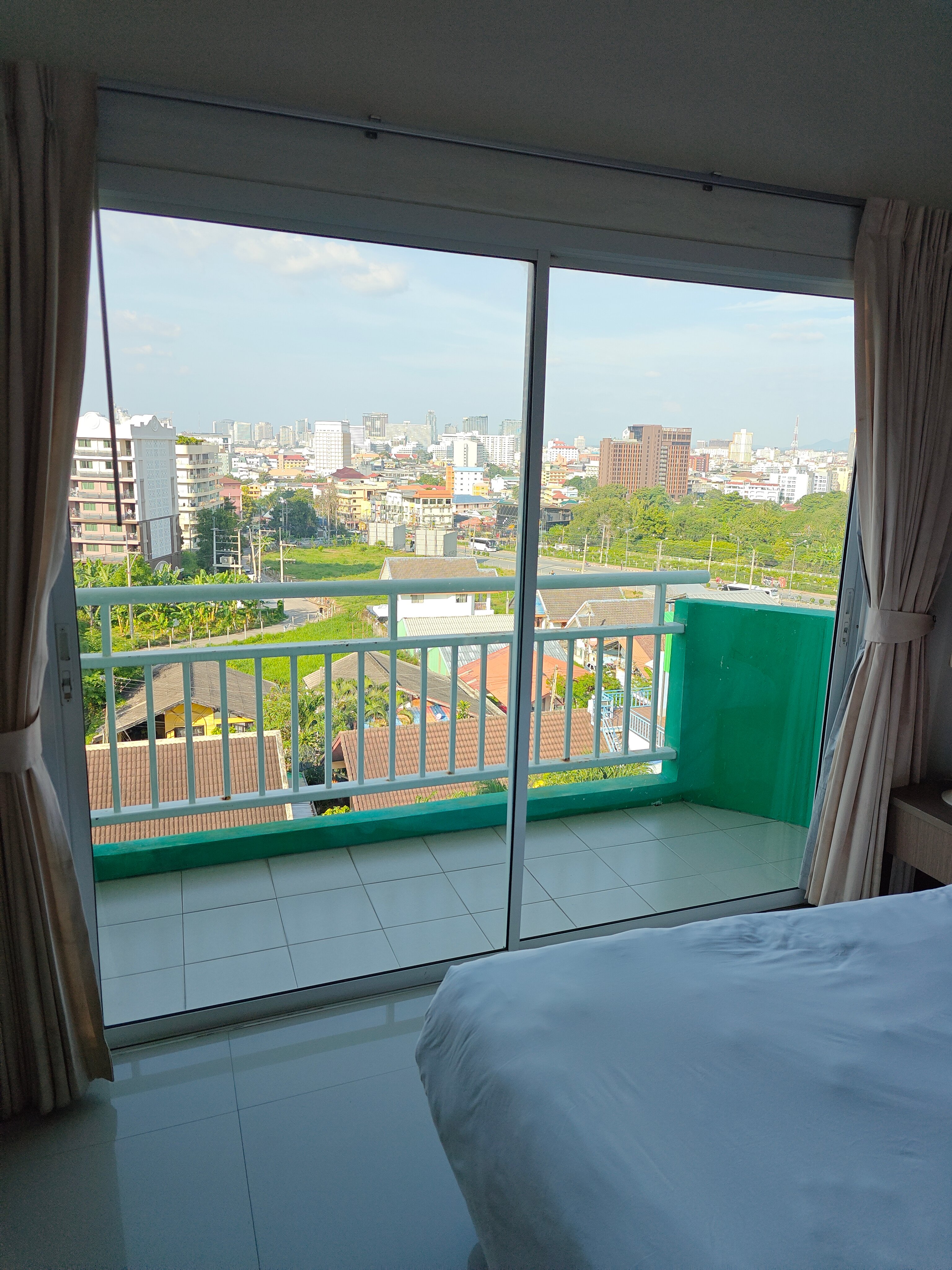 Фото Wiz Hotel Pattaya