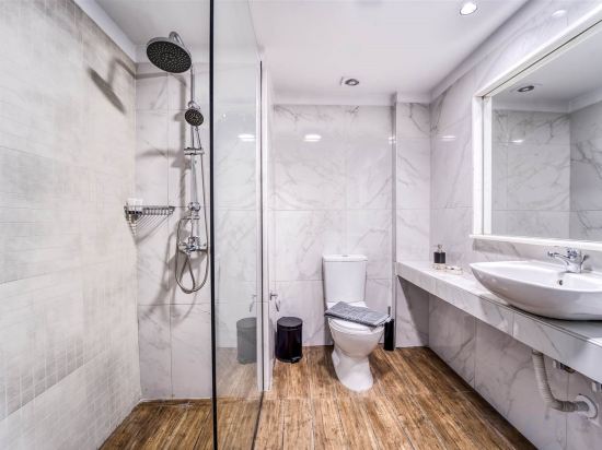 Фото Island City Hotel