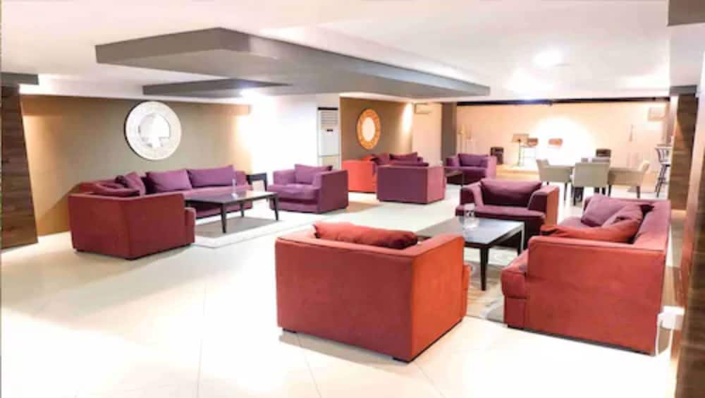 Фото Grage Hotel Cirebon