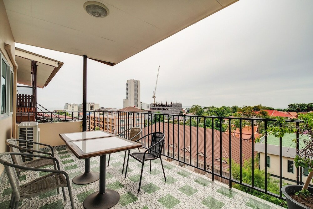 Фото Patamnak Beach Guesthouse