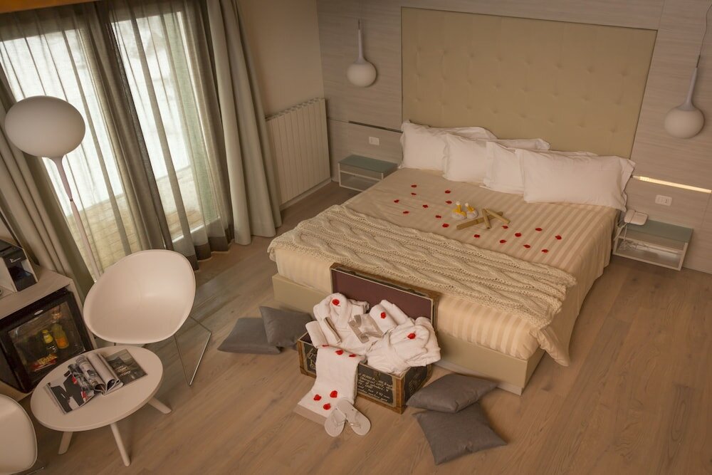 Фото White Angel Hotel