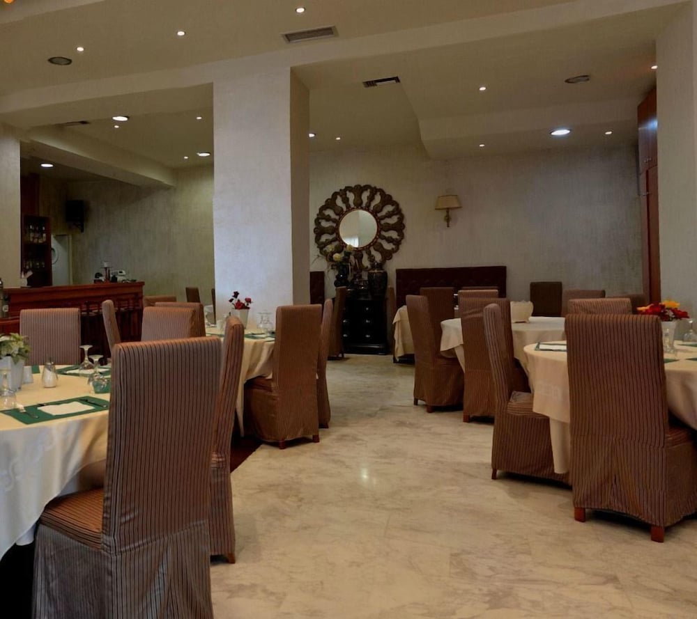 Фото Galaxy Hotel