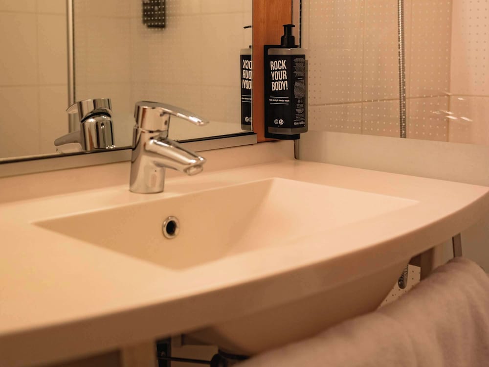 Фото Ibis Marseille Provence Aeroport