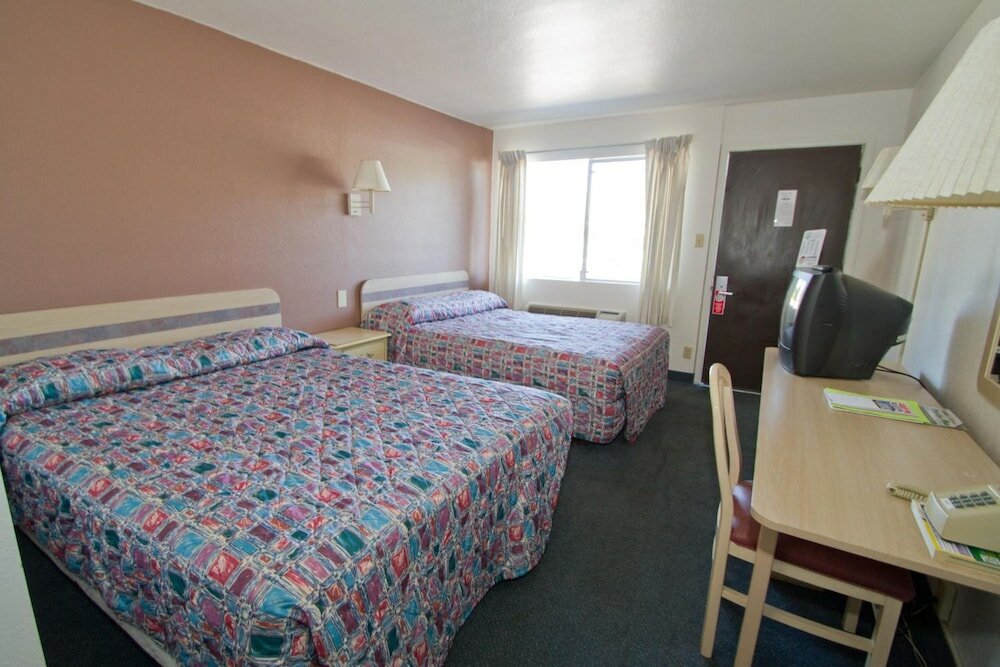 Фото Brooks Street Motor Inn